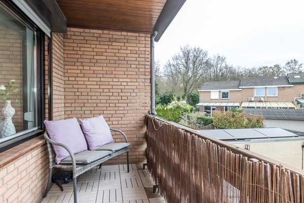 Foto - Te koop: Dr. Calsstraat 48 Landgraaf Instapklare uitstekend onderhouden geschakelde 2 kap woning in Schaesberg